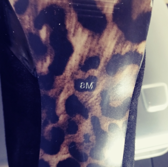 Guess Women's Black Heels - Picture 9 of 13